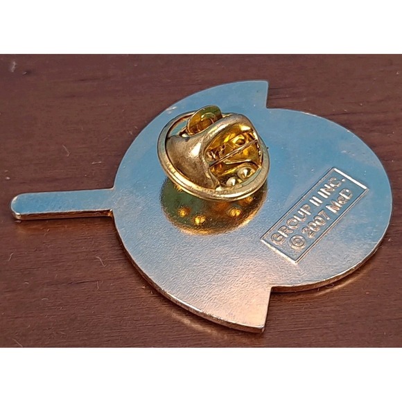 Vtg 2007 McDonalds WAKE UP HAPPY! SKILLET EGGS BACON Enamel Lapel Pin - Picture 2 of 3